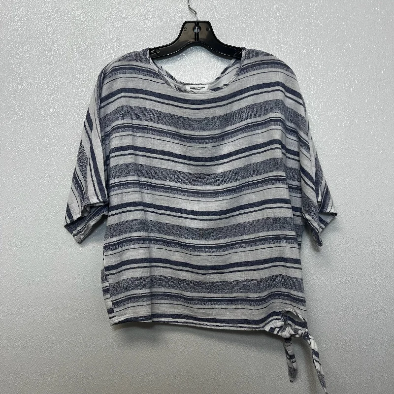 Top Short Sleeve By Beachlunchlounge In Striped, Size: Xs