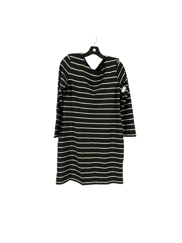 Dress Casual Short By H&m In Black & White, Size: M