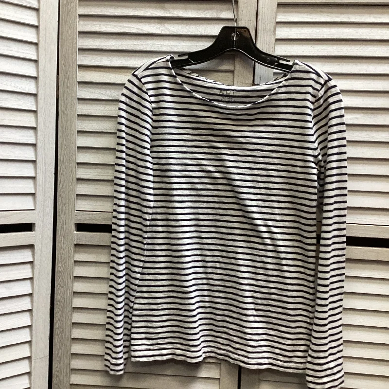 Top Long Sleeve By J. Crew In Striped Pattern, Size: S